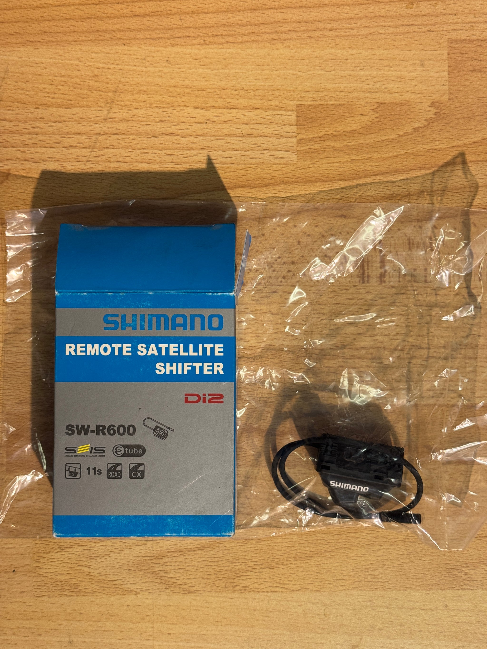 Sw R600 Shimano Di2 SW-R600 Remote Satellite Shifter - In-Gear Cycle Sport