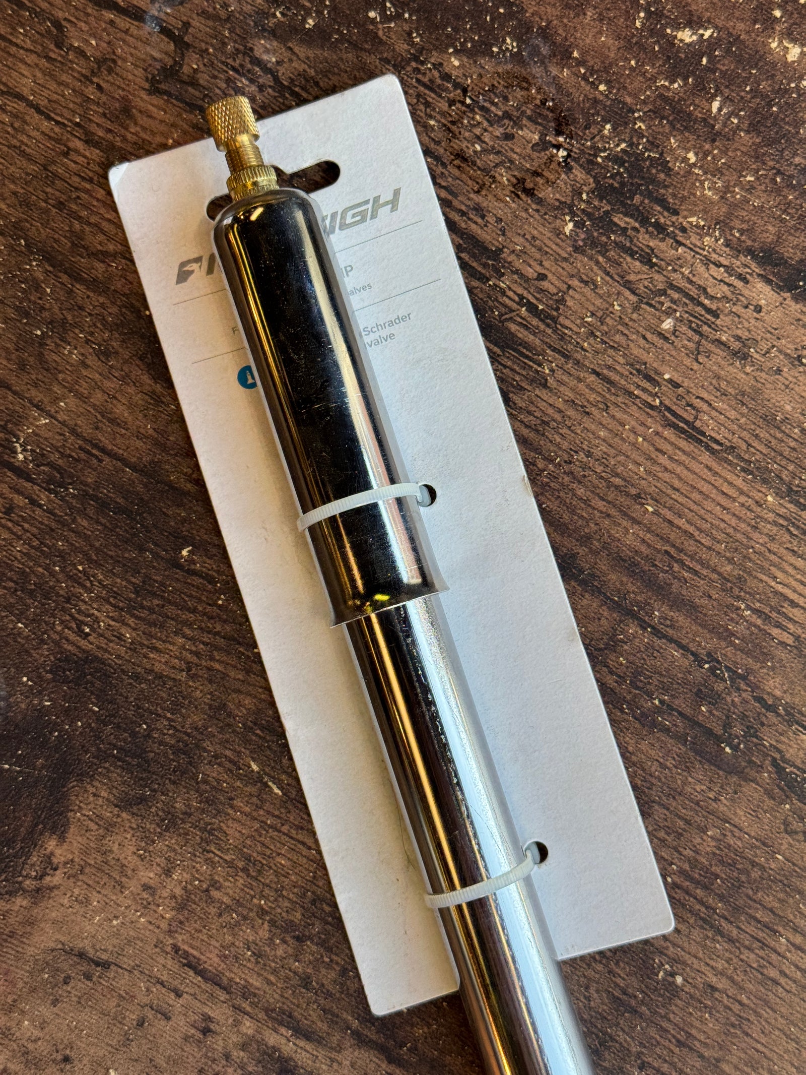 Raleigh 16" Steel Pump